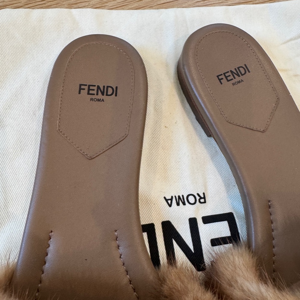 Fendi Brown Baguette Mink Fur Slide Sandals size 37 - Picture 7 of 7
